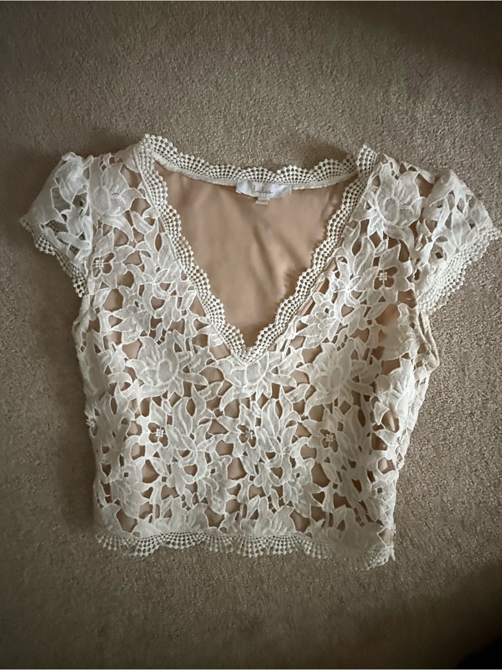 Lulu's Ivory Floral Lace Cropped Top